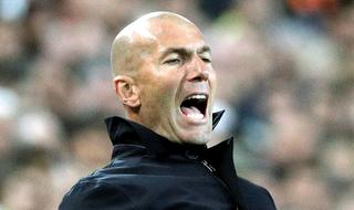 זינדין זידאן עצבני