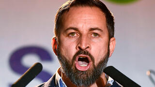 מנהיג מפלגת הימין הקיצוני ב ספרד סנטיאגו אבסקל VOX 