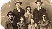משפחת גוזיק בדוקלה, שנות ה-20