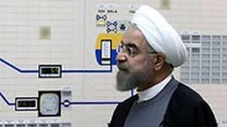  נשיא איראן חסן רוחאני בביקור בכור הגרעיני בבושהר