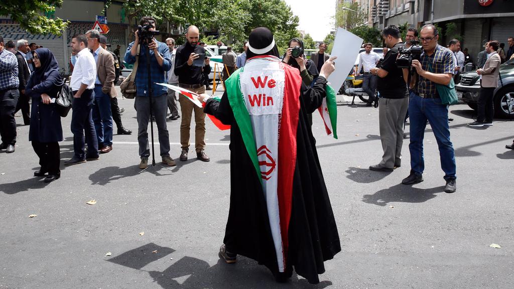  An anti-U.S. protester in Tehran 