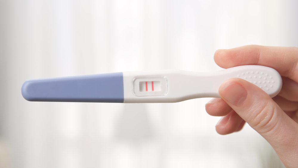 Pregnancy test (Photo: Shutterstock) בדיקת הריון