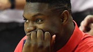 זאיון וויליאמסון באזרחי על הספסל