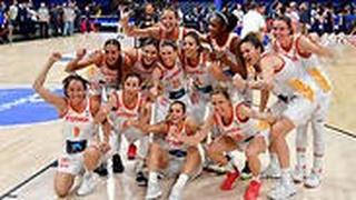 נבחרת ספרד חוגגת