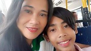 גירוש פיליפינים אופרסינה קוואנקה ו בנה מייקל ג'יימס קוואנקה בן ה-12