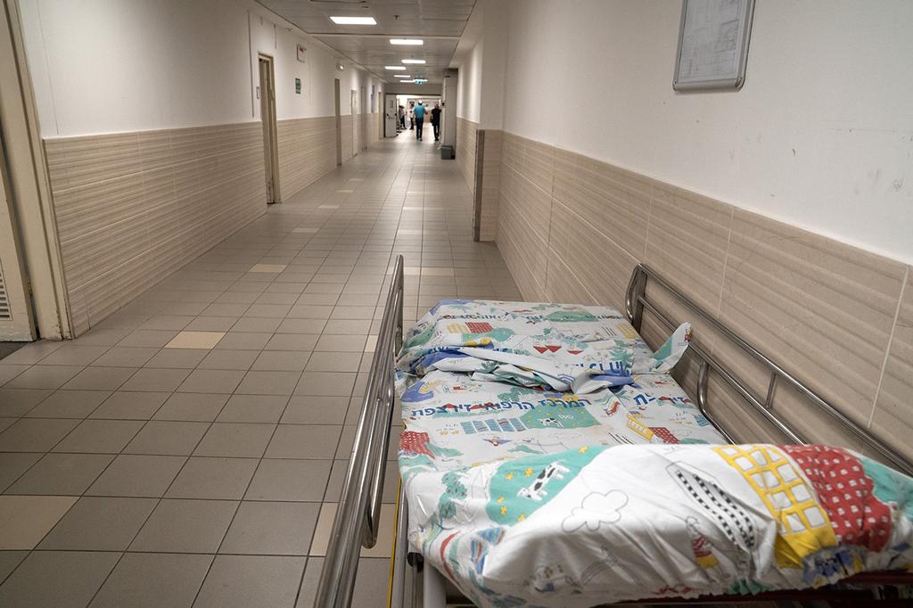 מיטה ב מסדרון בית חולים זיו צפת שביתה אחיות