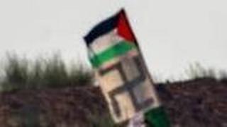 דגל צלב קרס הונף במהלך מהומה של חמאס בעזה