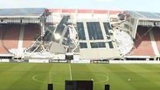 הגג שקרס באצטדיון באלקמאר