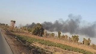 עשן תקיפה בסיס חיל אוויר אל-בכר" צפונית ל בגדד עיראק