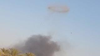 עשן תקיפה בסיס חיל אוויר אל-בכר" צפונית ל בגדד עיראק