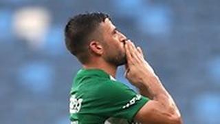 יובל אשכנזי חוגג