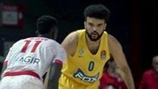 אלייז'ה בראיינט בפעולה