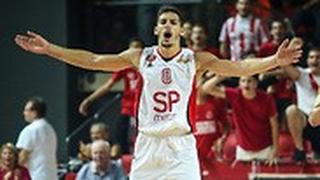 חואקין שוכמן ותומר גינת חוגגים