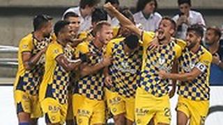 שחקני מכבי ת"א חוגגים