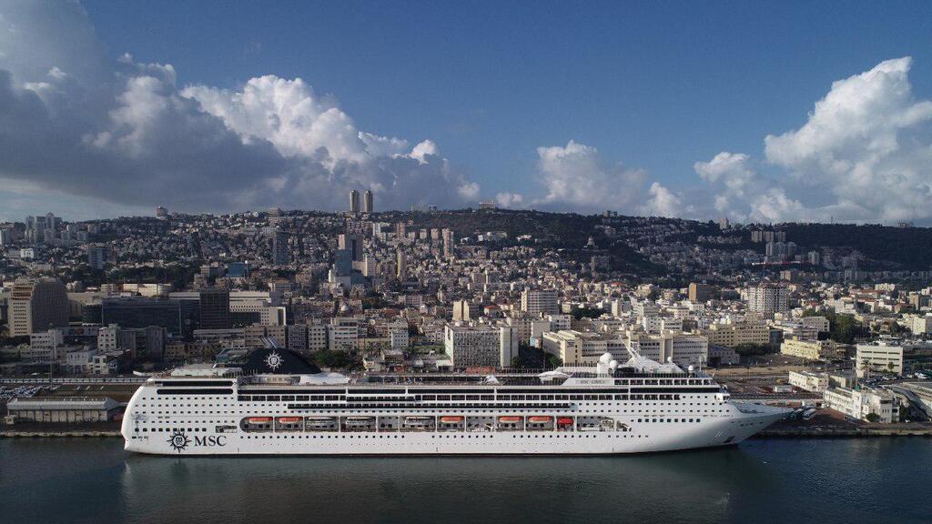 Круизный лайнер компании MSC в порту Хайфы, сентябрь 2019 года (Фото: Эрез Симон, Geodrones) Круизный лайнер компании MSC в порту Хайфы, сентябрь 2019 года