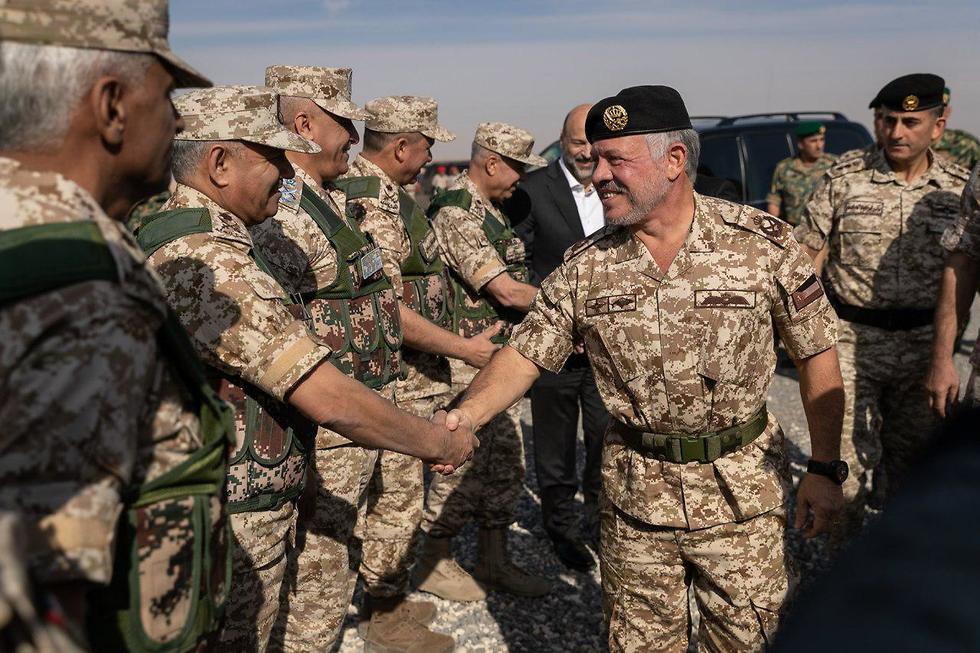 King Abdullah II oversees the drill