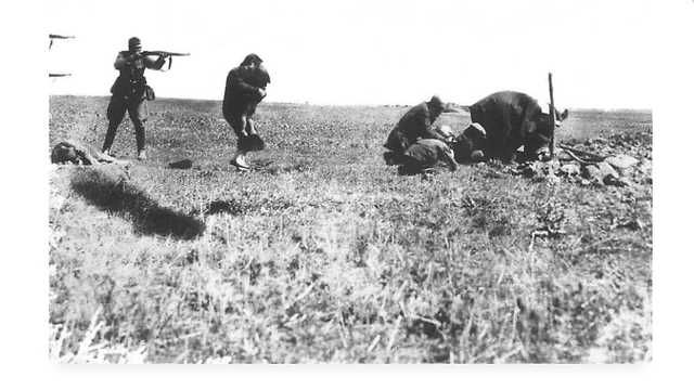 The Ivanhorod Einsatzgruppen photograph