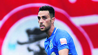 ערן זהבי משחק בסין