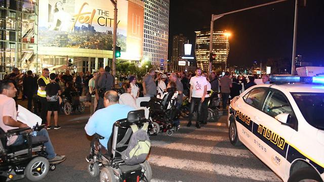 Those suffering from disabilities protesting in Tel Aviv 