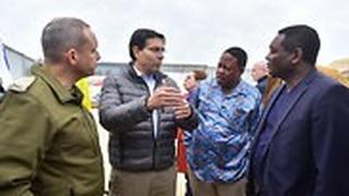 דני דנון עם שגרירי או"ם סיור בדרום