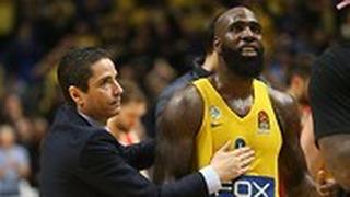 ספרופולוס מחמיא לאייסי