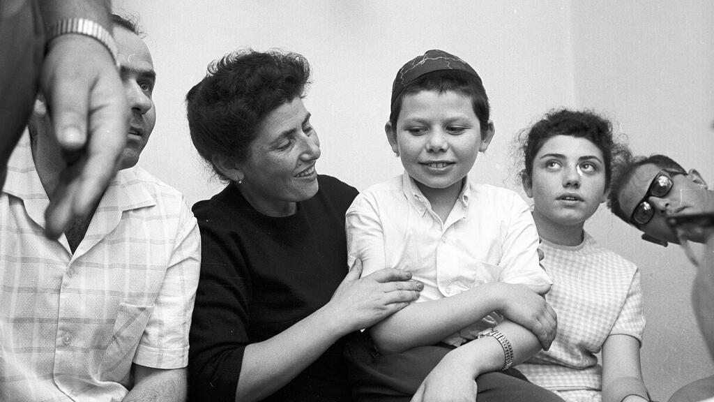 Альтер и Йоселе Шумахер, Зива Ида, Иезекиль Адирам (Фото: Дэвид Рубингер) בתמונה מימין: יחזקאל אדירם, זיוה אידה, יוסי ואלתר שוחמכר