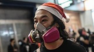 הונג קונג מהומות עימותים בין מפגינים ל משטרה 