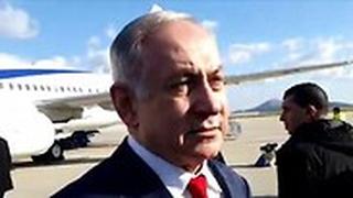 ראש הממשלה בנימין נתניהו באתונה לפני ההמראה לישראל מגיב לחיסול קאסם סולימאני