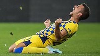 שחקני מכבי ת"א חוגגים