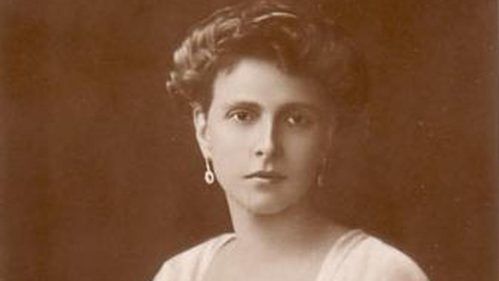 Princess Alice in 1906 