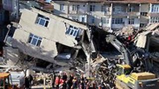 חילוץ לחודים בטורקיה אחרי רעידת האדמה