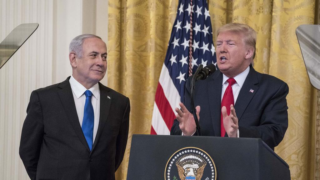 Trump reveals the deal of the century with Benjamin Netanyahu at the White House 