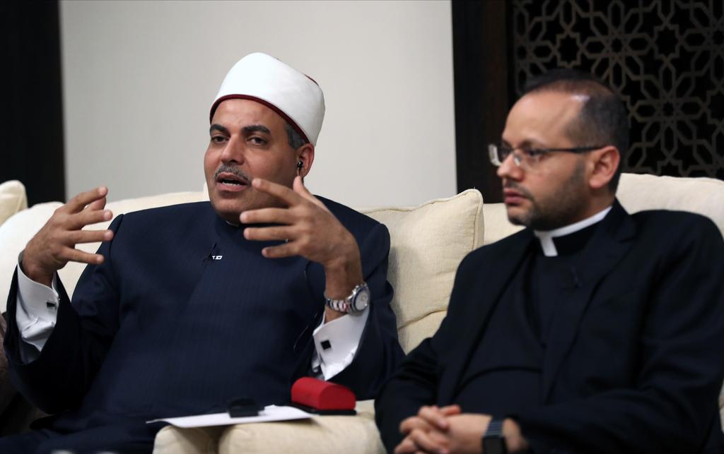 Prof. Mohamed Hussein El-Mahrassawy (L), President of Al-Azhar U. in Cairo and Monsignor Youannis Lahzi Gaid (R) Personal Secretary of Pope Francis 