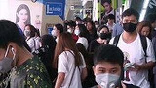 שר הבריאות התאילנדי נזף על כך שתיירים שמגיעים לתאילנד לא  חובשים מסכות נגד נגיף הקורונה