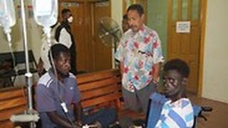 פפואה גינאה החדשה בוגנוויל נסחפו בים 32 יום