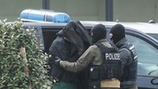 מעצר שני פעילי ימין קיצוני בעיר קרלסרוהה גרמניה בחשד לחברות ב ארגון שתכנן מתקפות טרור