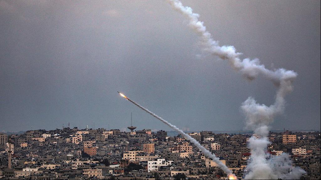 רקטות משוגרות מרצועת עזה לעבר ישראל