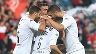 שחקני בני יהודה חוגגים