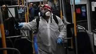 חיטוי אוטובוס של חברת "דן" בעקבות התפשטות נגיף הקורונה בישראל