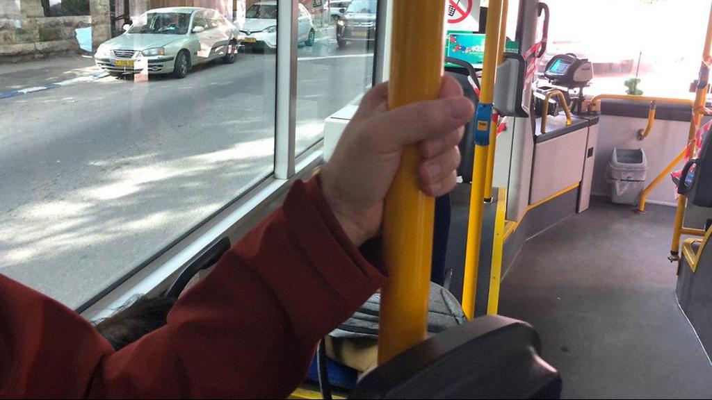 В автобусе. Фото: Гиль Йоханан קו 19 של אגד בירושלים