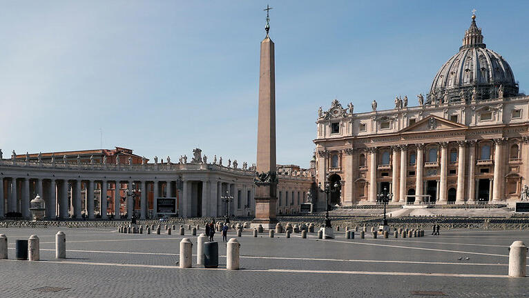נגיף קורונה סגר על איטליה כיכר פטרוס הקדוש ותיקן רומא