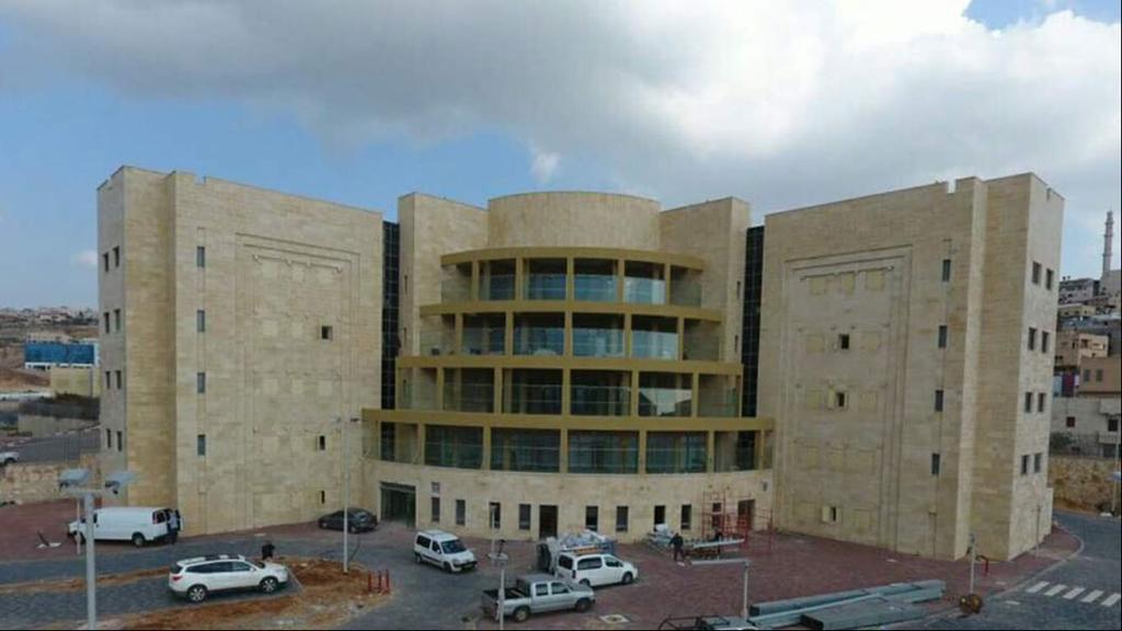 המבנה המיועד לבית החולים שדה באום אל פאחם