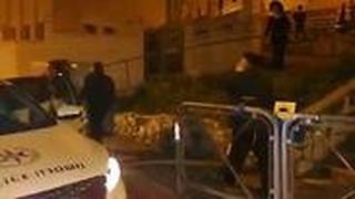 שלושה עצורים בהפגנה מול ביתו של יעקב ליצמן בעקבות ההנחייה לסגור את בתי הכנסת