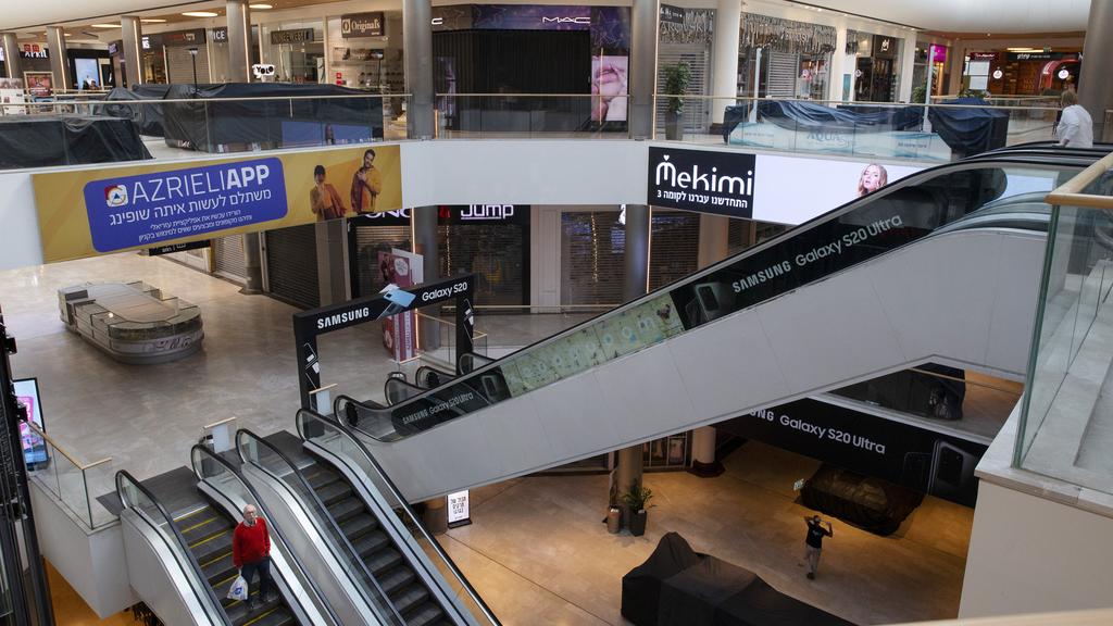 Shopping malls will remain closed (Photo: Amit Shaabi) אופנה