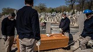 נגיף קורונה ספרד מדריד הלוויה של מת מ הנגיף