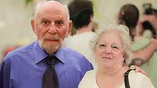  דני אברהמי שנפטר מקורונה ואשתו חוליה אברהמי 