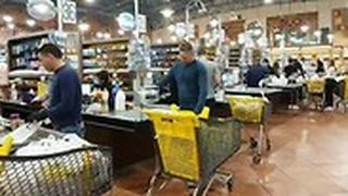 מדפים בסופרים לקראת חג הפסח