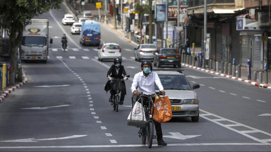  The streets of Bnei Brak during lockdown 