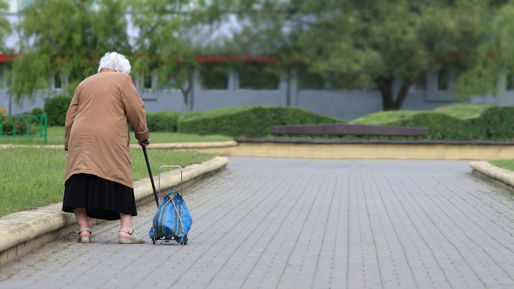 אילוס אילוסטרציה קשישה קשישים