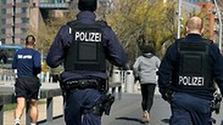 גרמניה ברלין שוטרים משטרה 